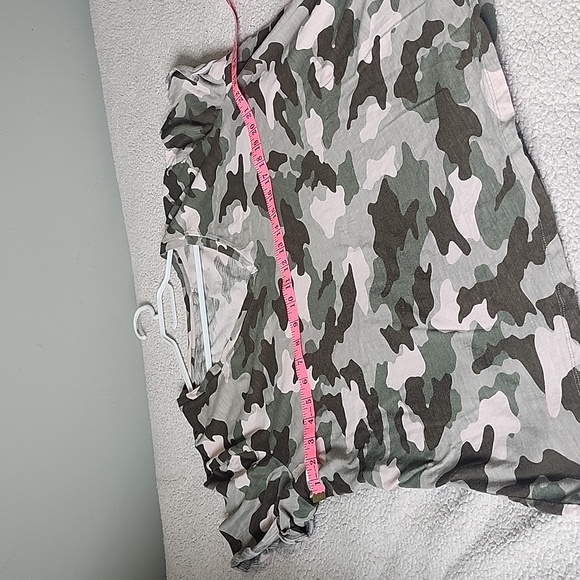 Love and Legend Boyfriend camouflage print tshirt - Picture 3 of 4